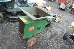 Mighty Mac wood chipper, 8.5'' thoat, 5hp