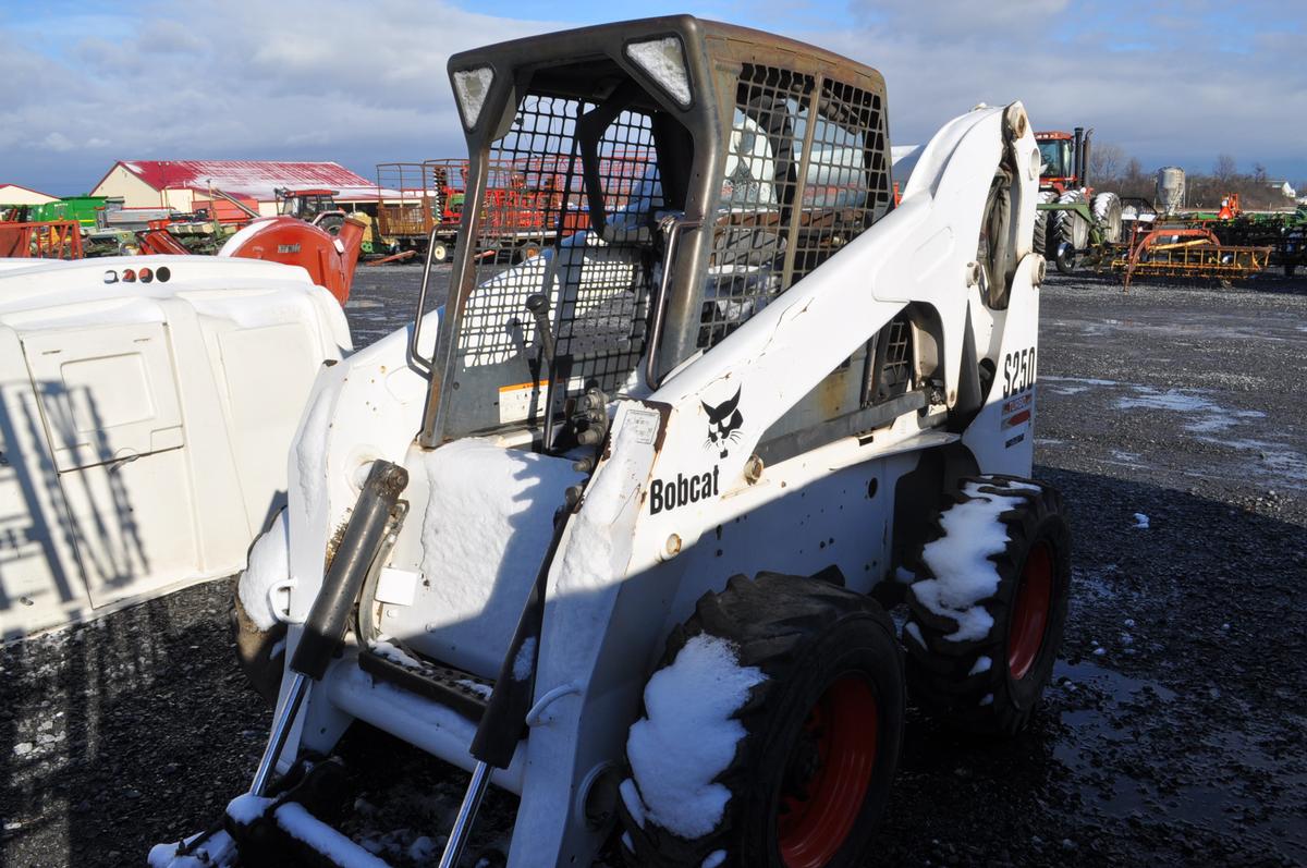 '05 Bobcat S250 Turbo skid loader w/ 4,937hrs, manual quick att, hand & foot controls, aux hyd w/ hi