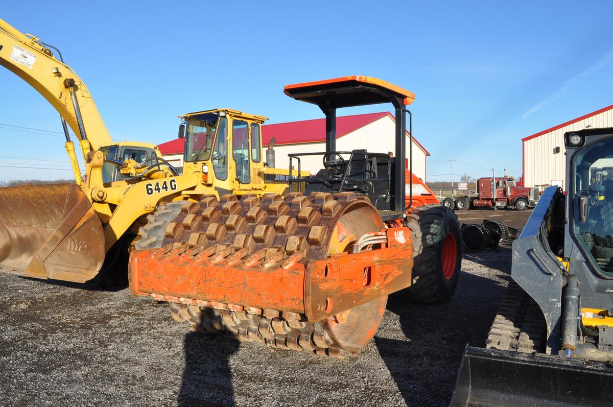 Superpac 8420 crows foot vibratory roller w/ Cummins 4DT engine, 8,019hrs, open station w/ canopy