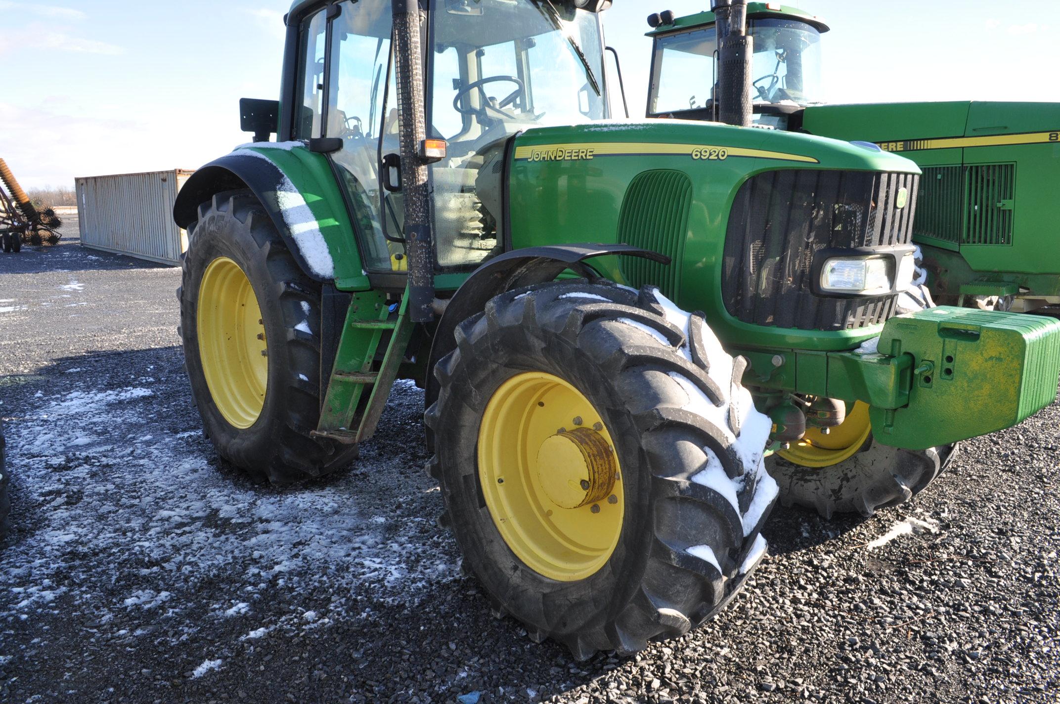 JD 6920 w/ 12,333hrs, 20spd trans w/ high road gear, LHReverser, 4wd, 540/1000 pto, 4 remotes, 12 fr