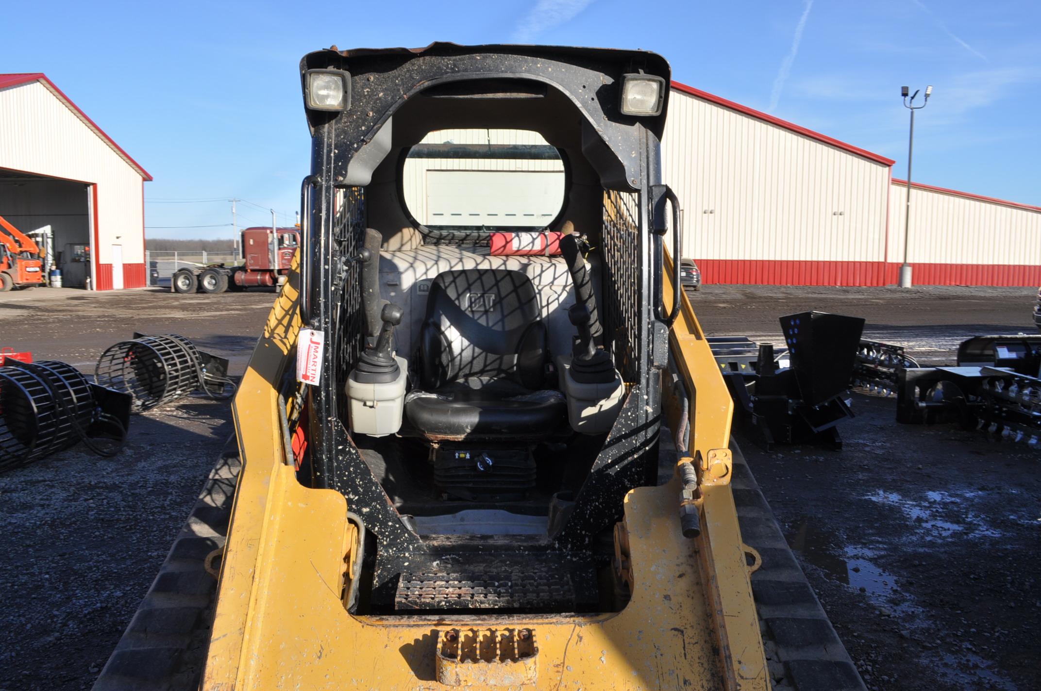 Cat 289C track skid loader w/ 2627hrs, 2spd, 18'' tracks, hyd quick att, aux hyd, sells w/ 80'' mate