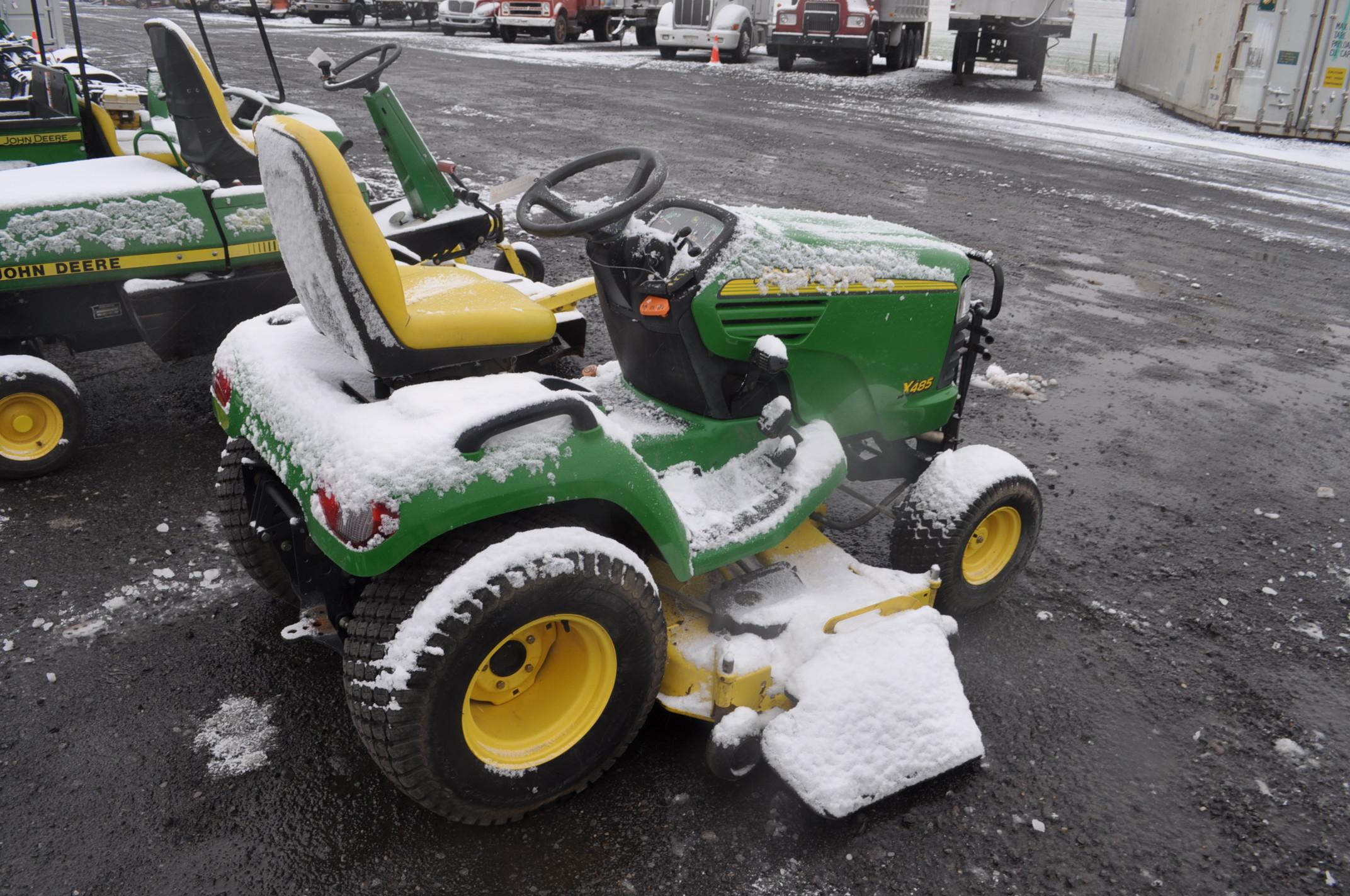 JD X485 riding mower w/ 62" deck, hydro, gas, power steering