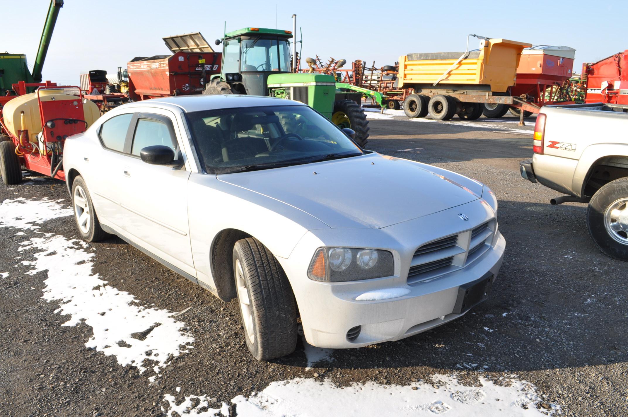 '09 Dodge Charger w/ 136,622 mi, automatic, V8 gas engine VIN# 2B3KA43T89H598402 (title)