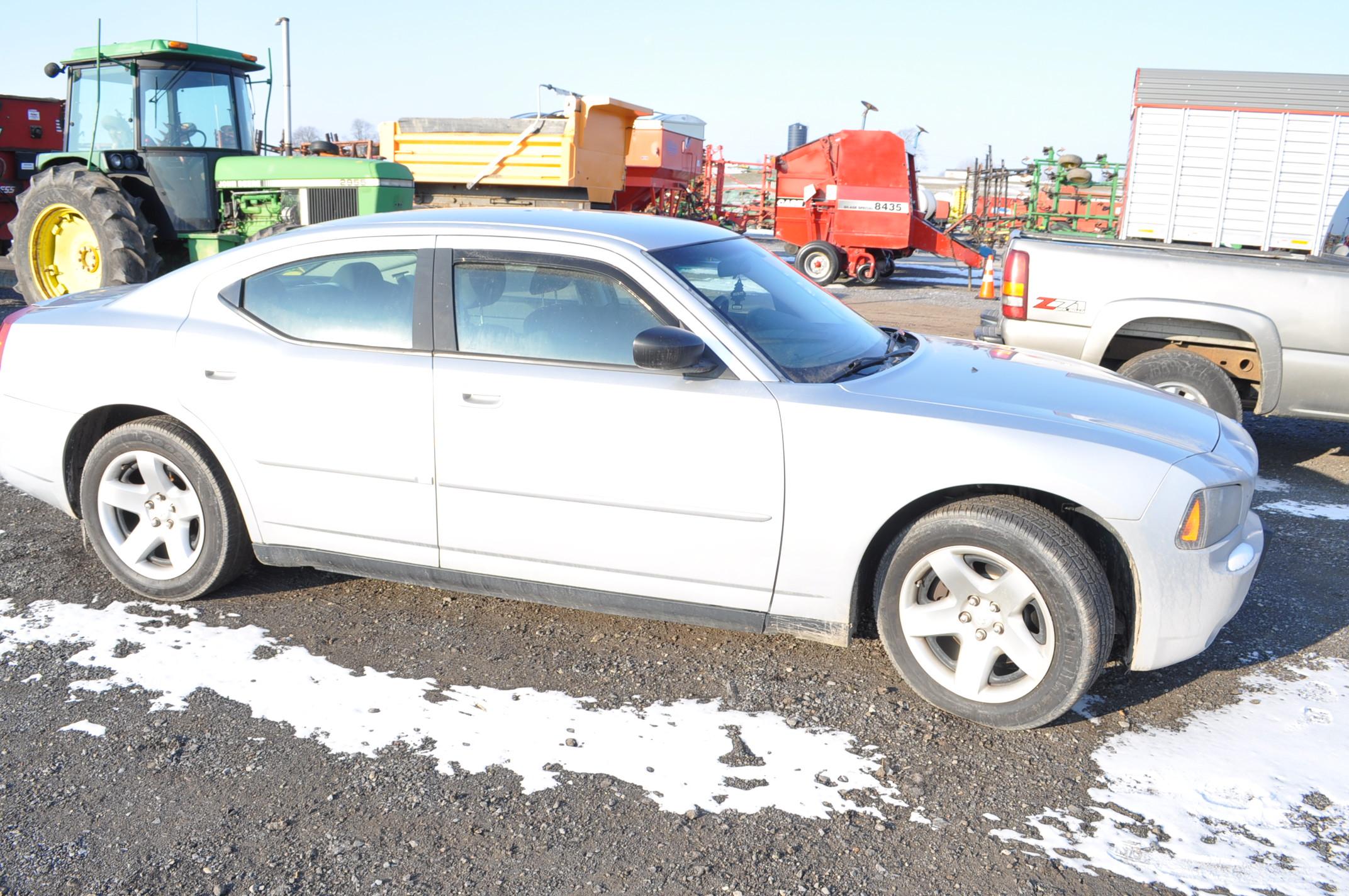 '09 Dodge Charger w/ 136,622 mi, automatic, V8 gas engine VIN# 2B3KA43T89H598402 (title)