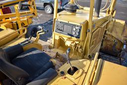 Cat D6H dozer w/ 6,528 hrs, 22" high tracks, 10' front blade, power shift, (runs and drives great)