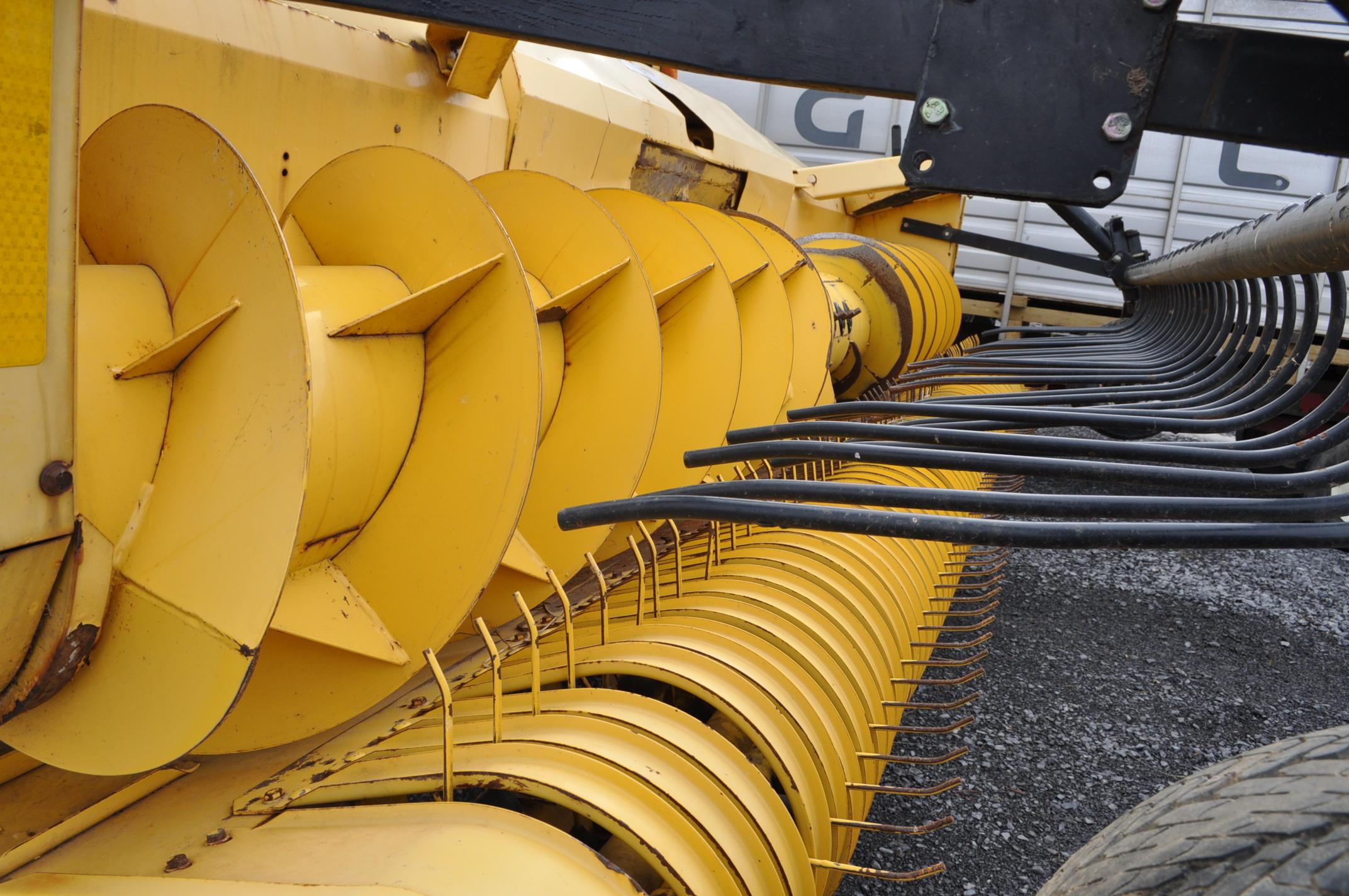 NH 365W 14' hay head