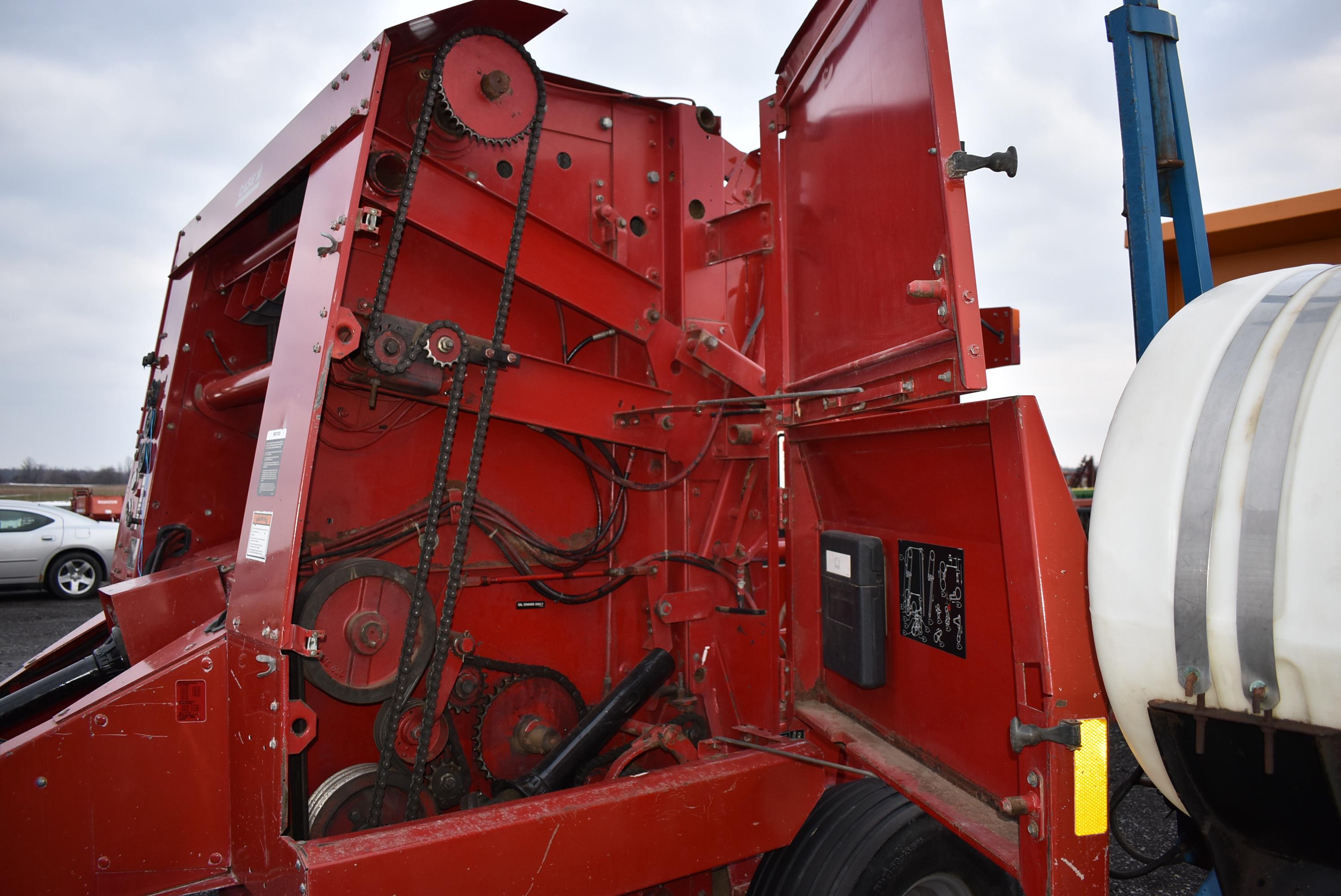 CIH 8435 roll baler w/ string tie, silage special, (monitor in office)