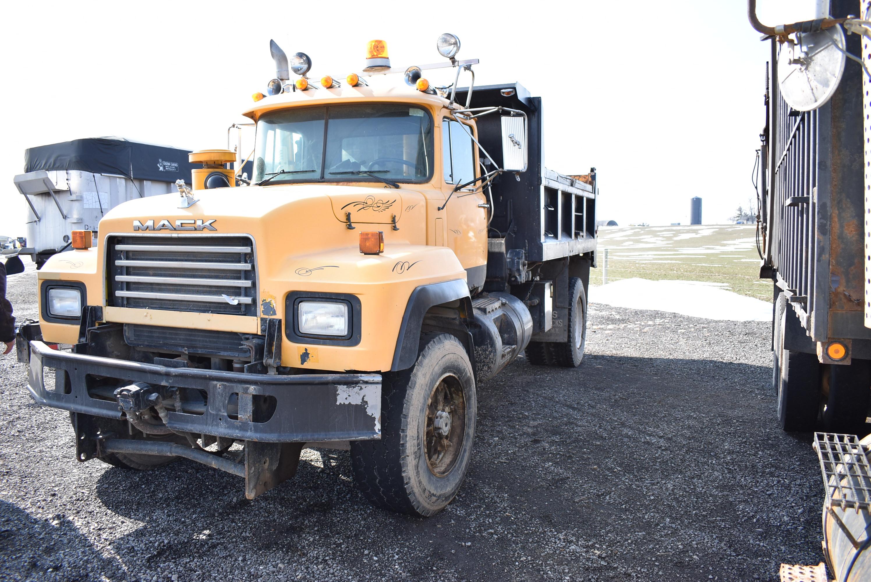 '99 Mack RD600 dump truck w/ E7-300 Mack engine, Allison automatic trans, single axle, 12' dump box