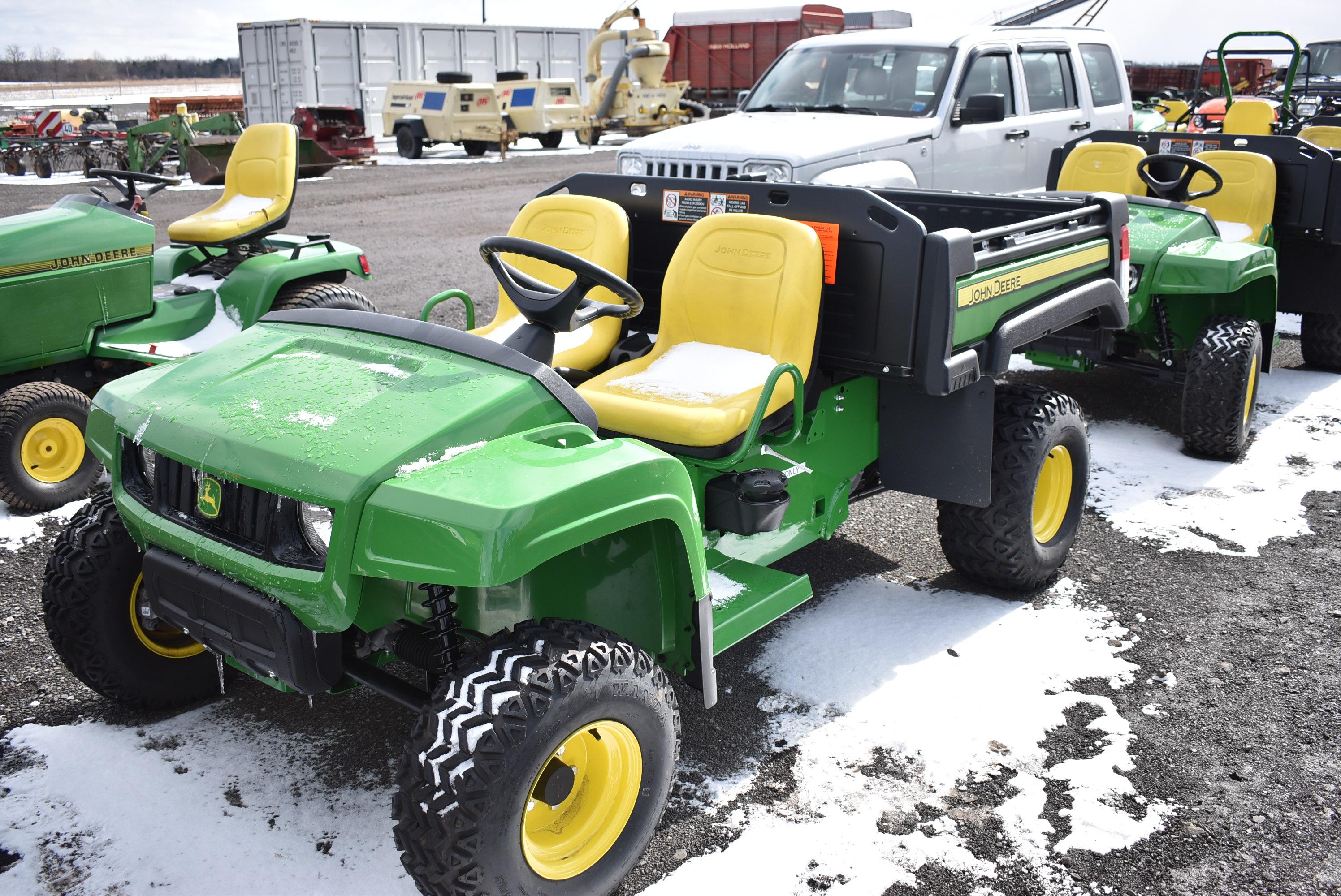 '19 JD TS 4X2 all terrain gator w/ 227hrs, gas, cargo box, 2wd, serial# 1M04X2XDVKM143307