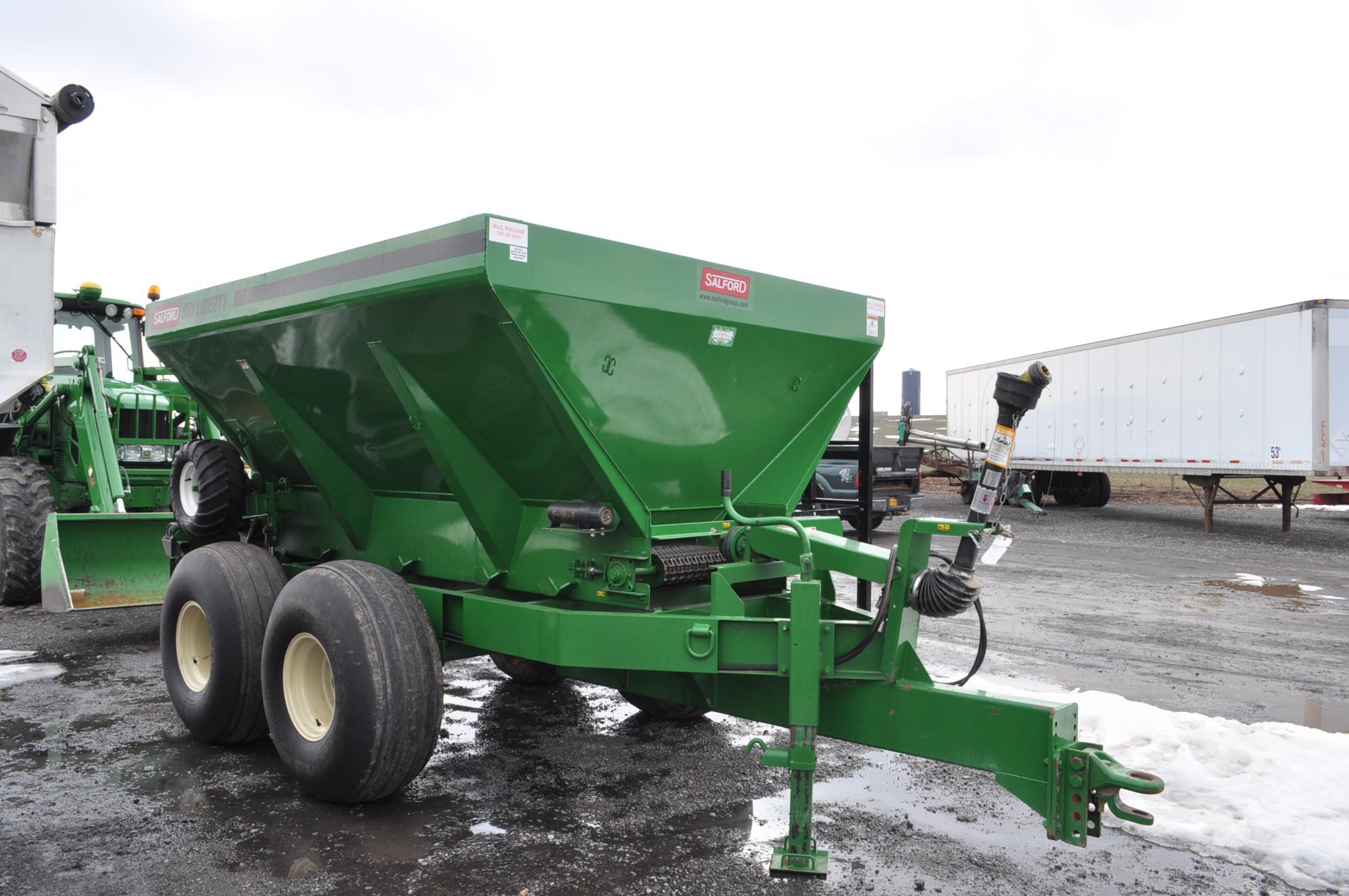 Salford BBI Liberty 8 ton fert spreader w/ double spinner, tandem axle