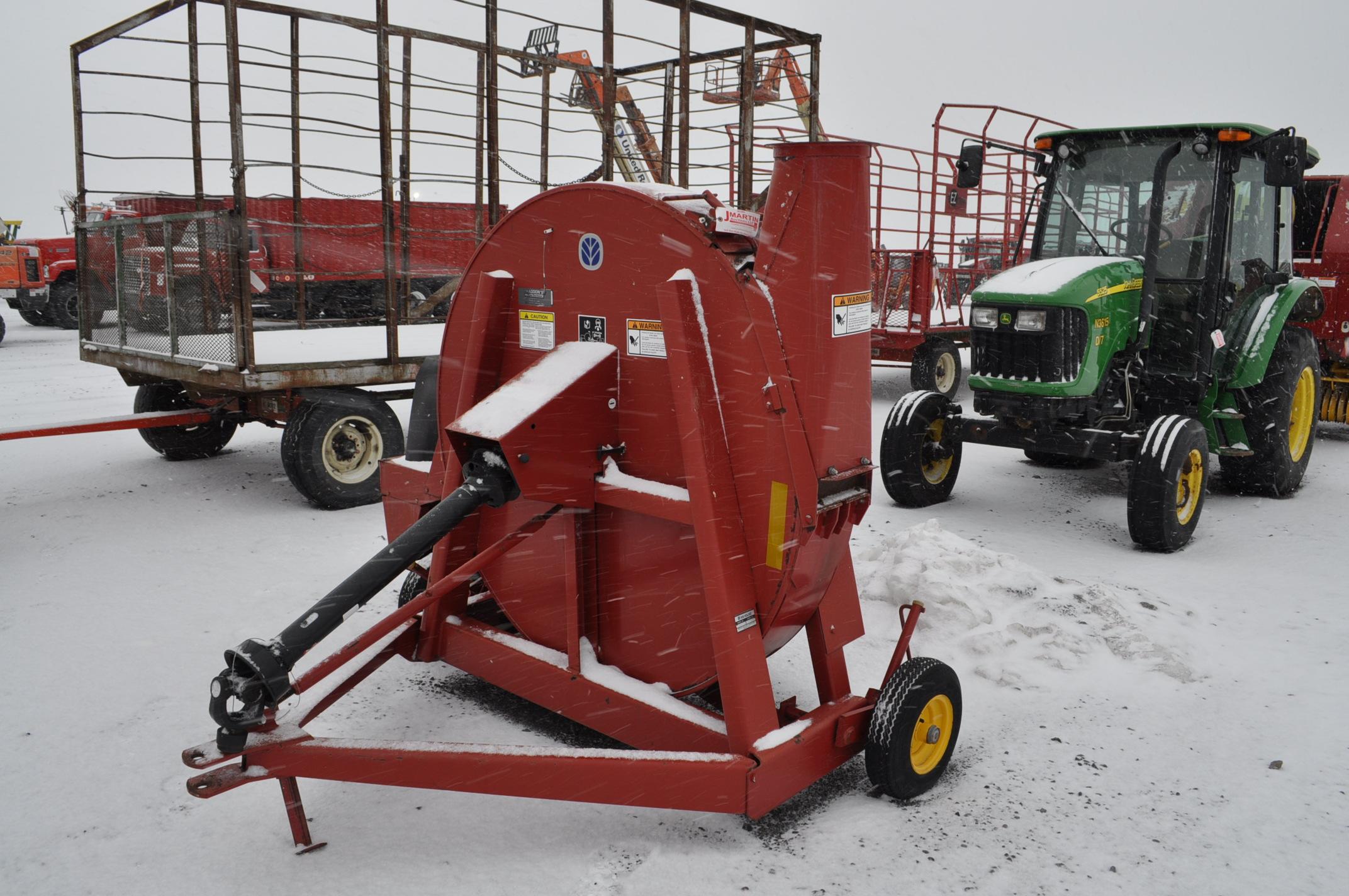 NH F62B forage blower, 540 pto, (nice)