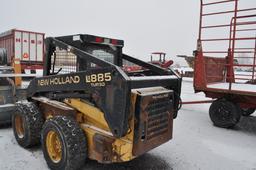 NH LX885 Turbo skid loader w/ hand & foot controls, aux hyd, manual quick att, (Runs and drives)