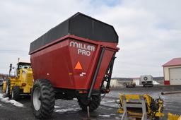 Miller Pro 9015 15' dump wagon, 520-83D38 rubber (nice cart, farm retirement)