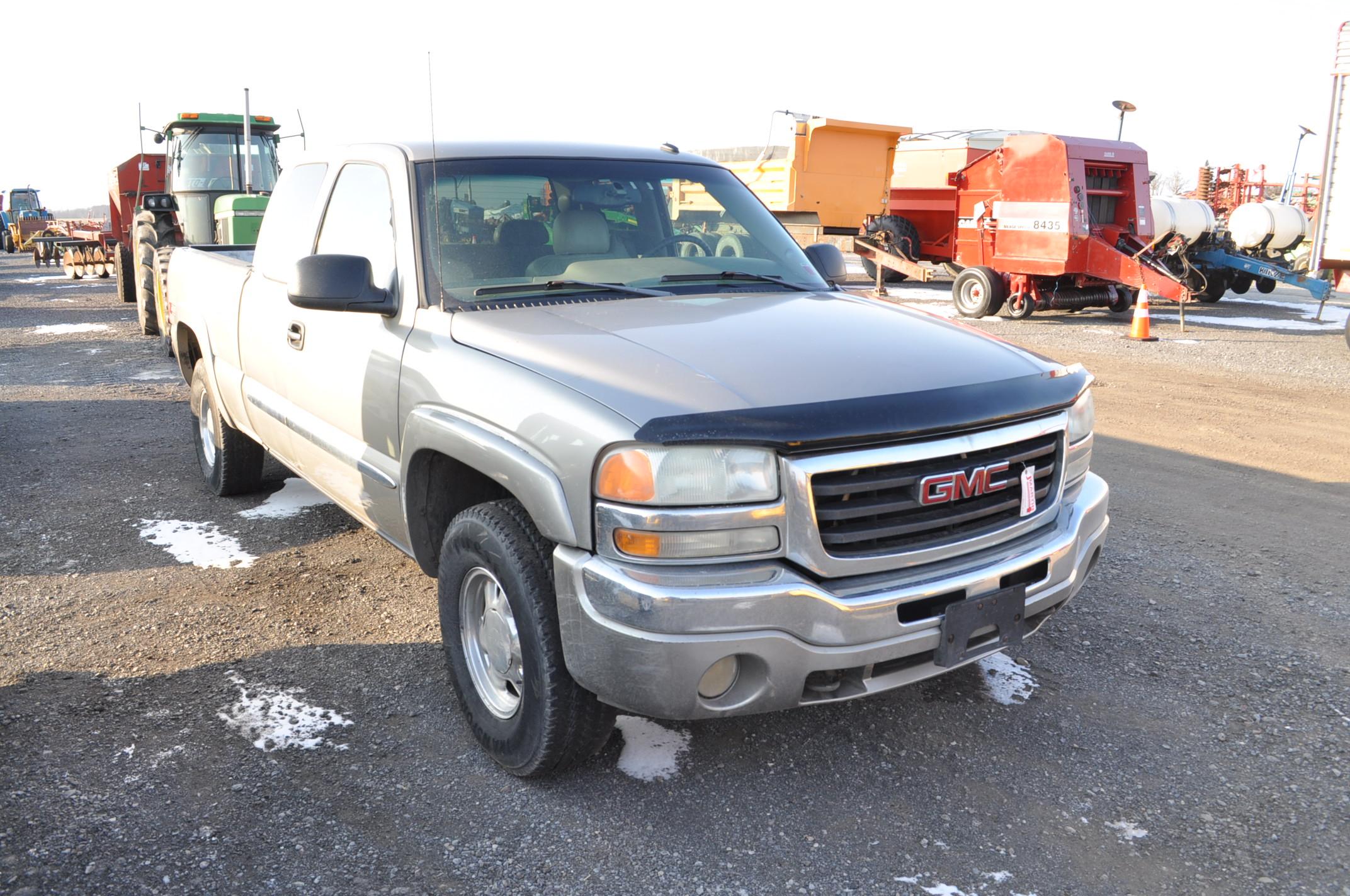 '03 GMC Sierra southern truck w/ ext cab, 4x4, V8 engine, automatic trans, loaded, unknown mi, VIN#