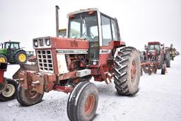 IH 1586 tractor w/ 4604hrs, 6spd trans, 3 remotes, 3pt, 540/1000 pto, cab, Case EZ Guide 250 Gps, en