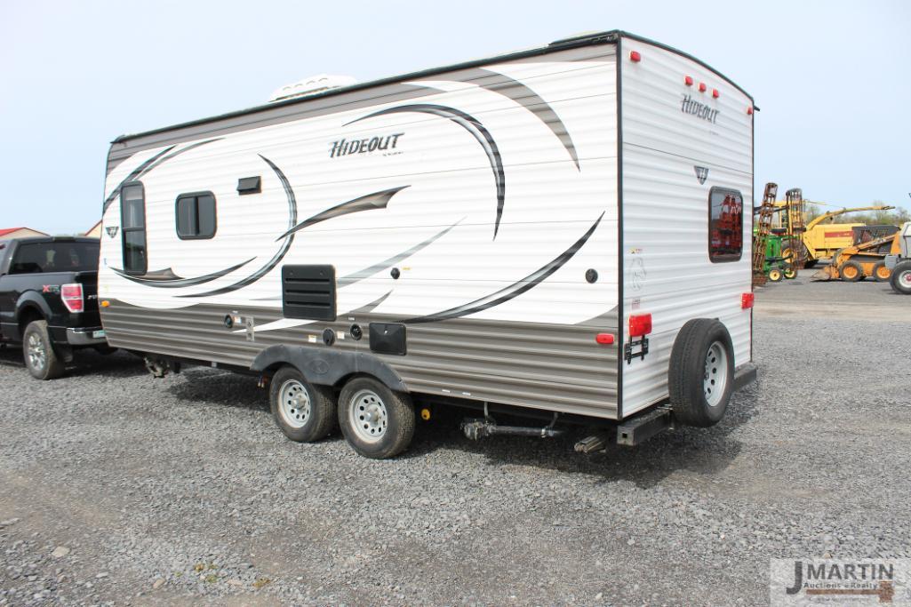 2015 Keystone Hide Out 19' camper