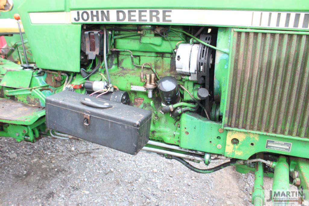 JD 2350 tractor