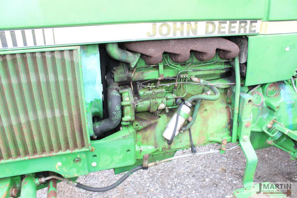 JD 2350 tractor