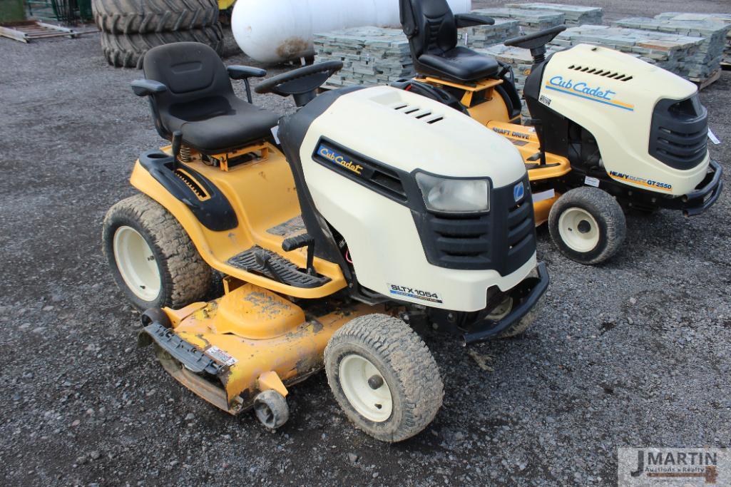 Cub Cadet SLTX 1054 riding mower