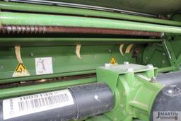 Krone Comprima V150 XL round baler