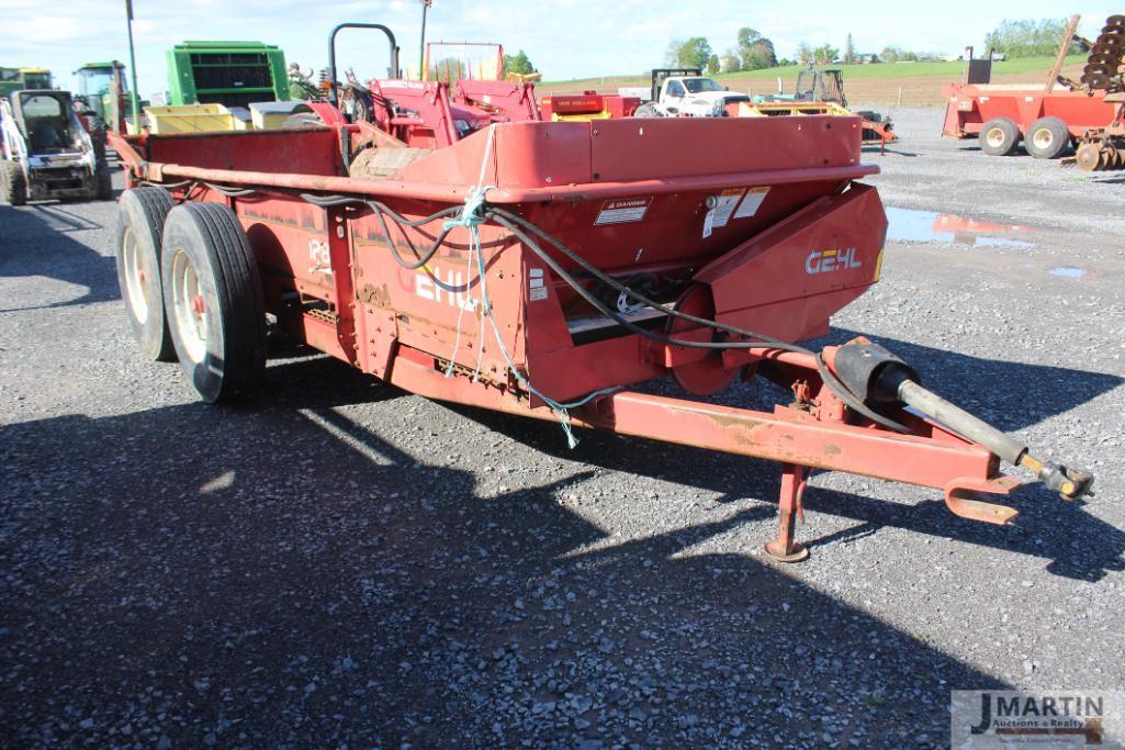 Gehl 1287 manure spreader