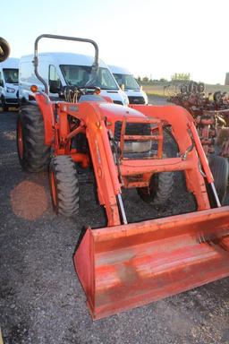 Kubota L3130 compact w/ LA513 loader