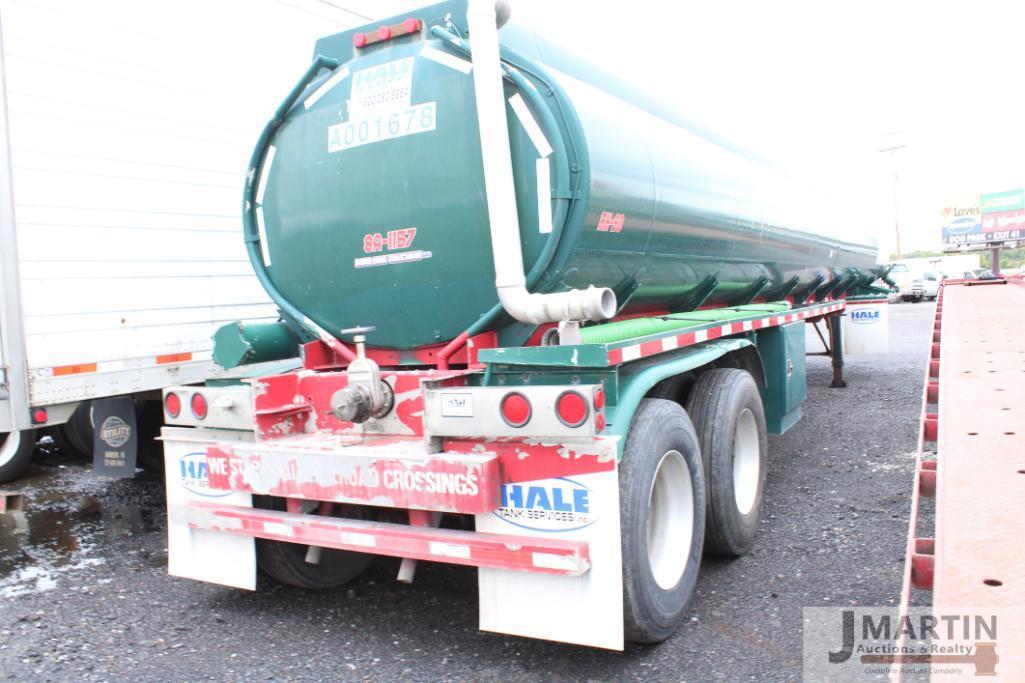 1990 Heil 45' 7500gal tanker