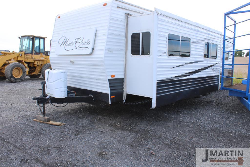 2012 Recreation MonteCarlo 33' camper