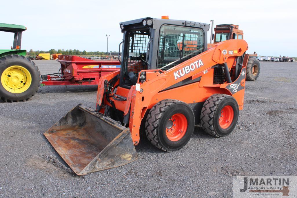 2016 Kubota SSV75 skid loader