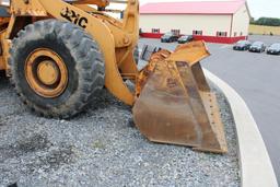 Case 821C payloader