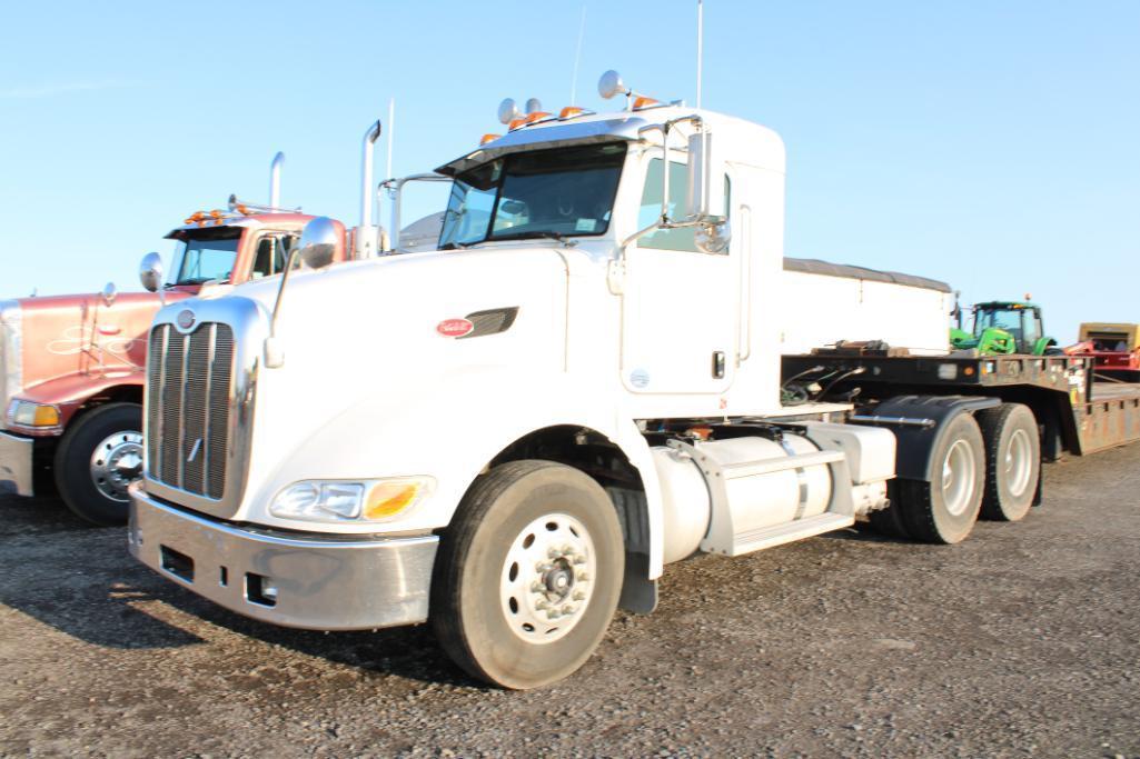 2014 Peterbilt 386 road tractor