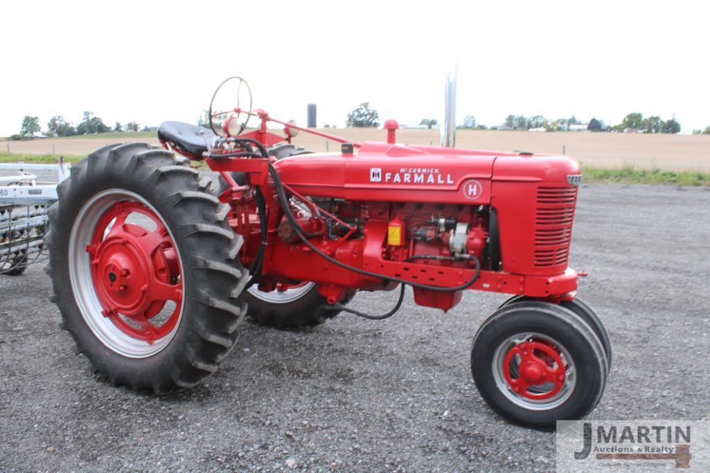 Farmall H 1948 tractor