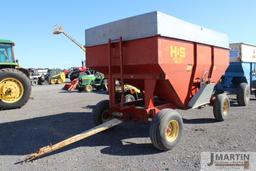 H&S 250 bu gravity wagon