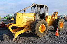 JD 640B log skidder