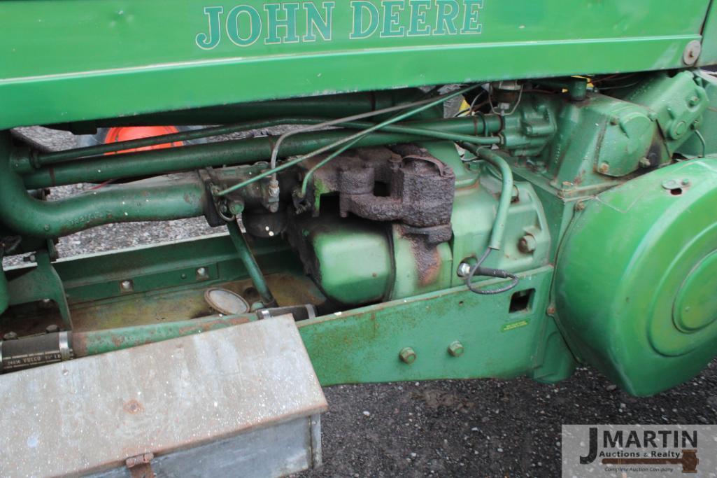 1952 JD 50 tractor