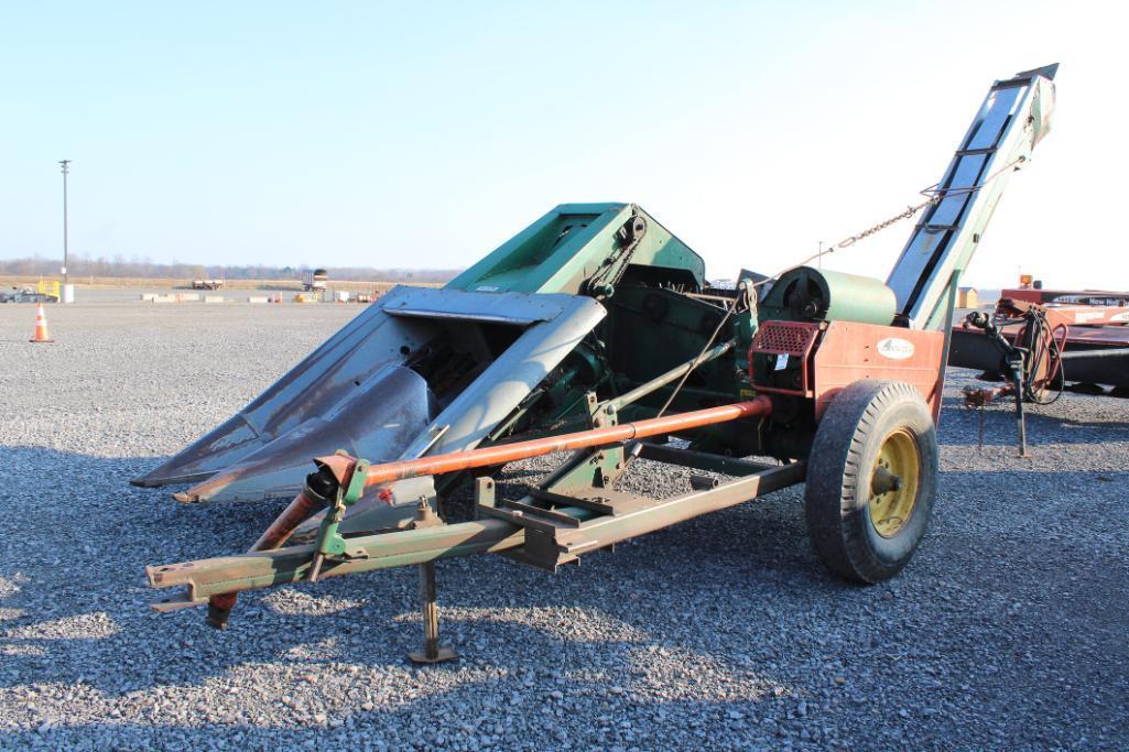 New Idea 325 2 row corn picker