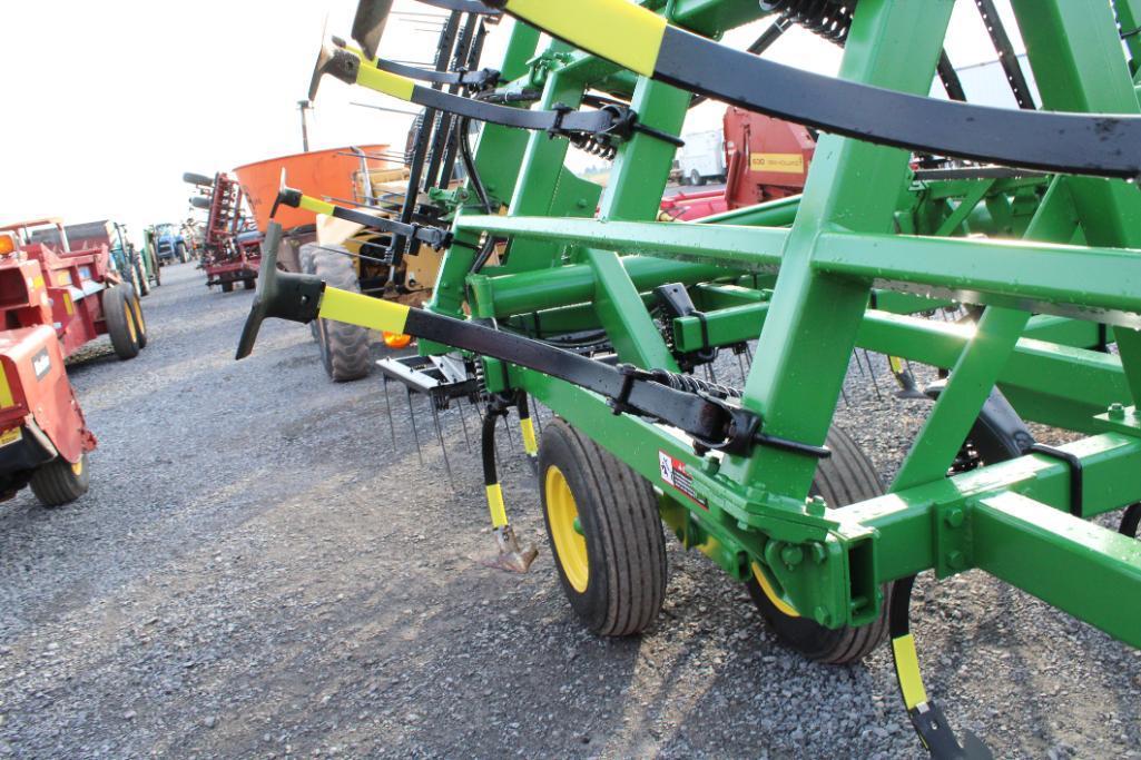 JD 980 24' field cultivator