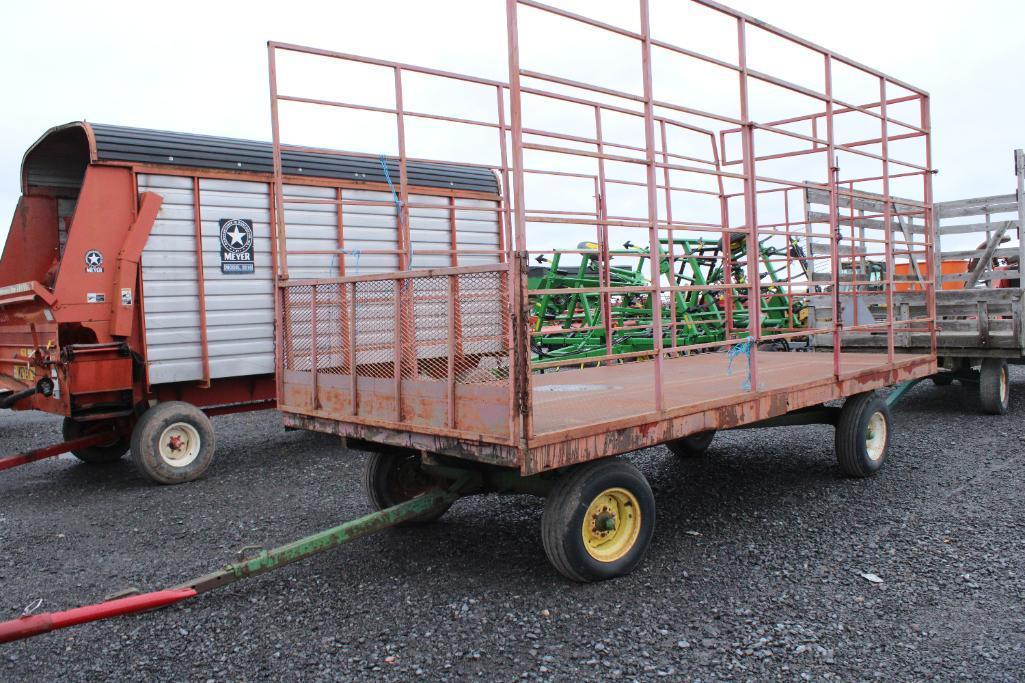 18'x 7' metal hay wagon