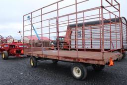 18'x 7' metal hay wagon