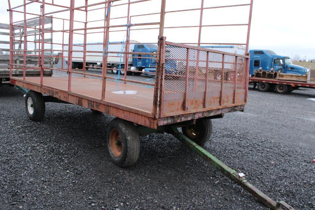 18'x 7' metal hay wagon