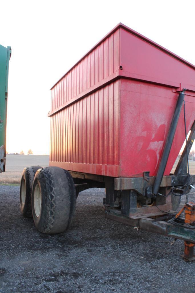 Hi-Dump 15' silage cart