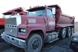 1985 Ford LTL9000 Rockbody dump truck