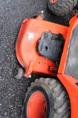 Kubota BX2350D compact tractor w/ loader