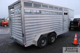 2015 16' Featherlite cattle trailer