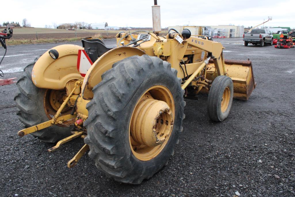 Ford 3400 tractor