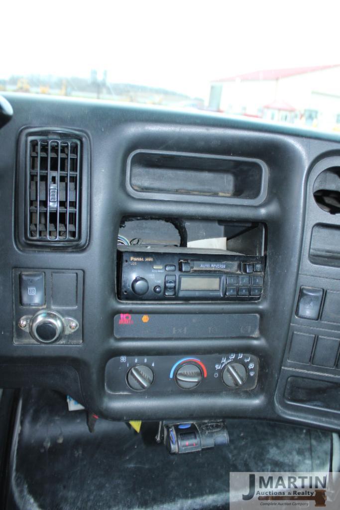 2004 Chevy C5C utility truck