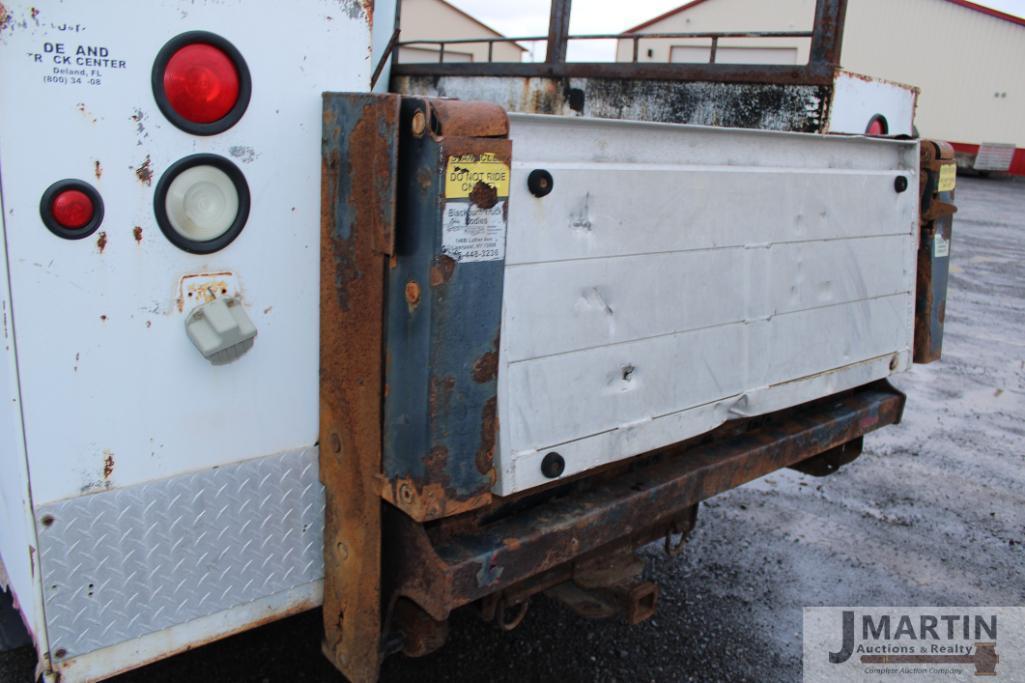 2004 Chevy C5C utility truck