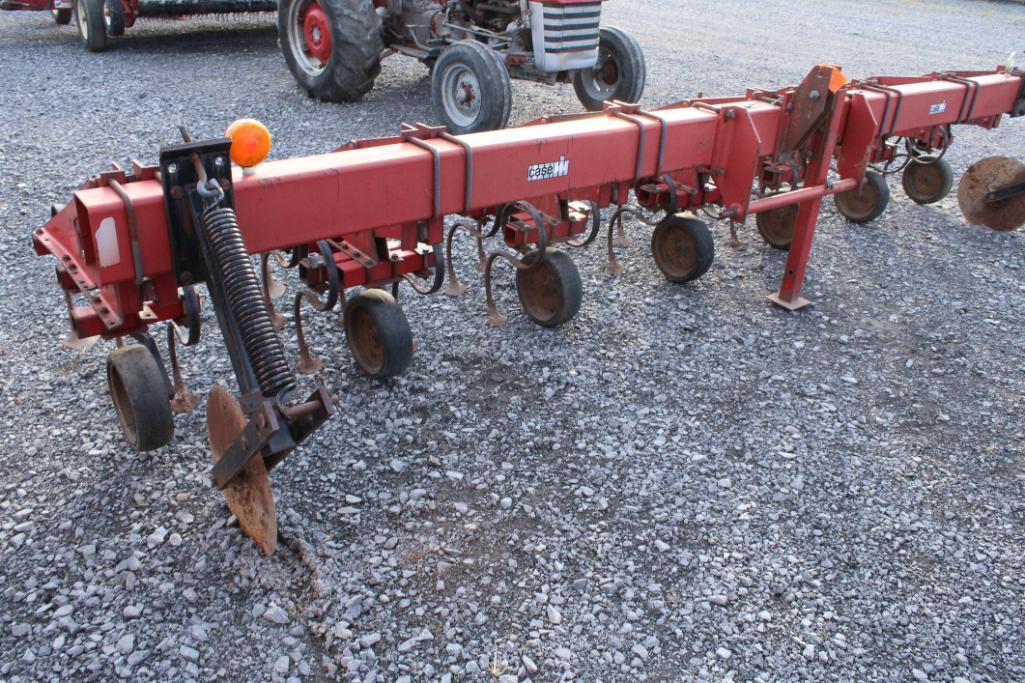 CIH 183 3pt 6 row cultivator