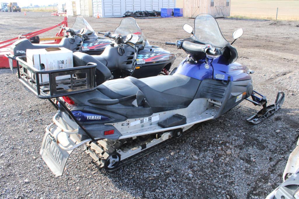 2006 Yamaha Venture RS snowmobile