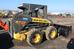 NH L175 skid loader